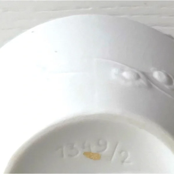 Relisted - White Bisque Porcelain Floral English Vase 9” - Picture 5 of 7